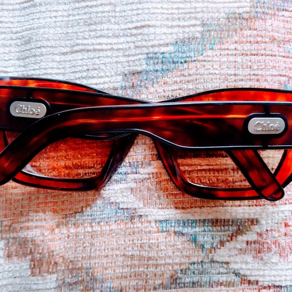 Chloe tortoise shell retro style